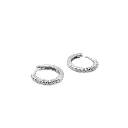 Mae Hoops